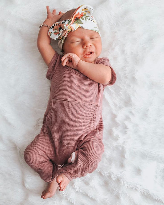 5 cute photography props that are safe for newborns