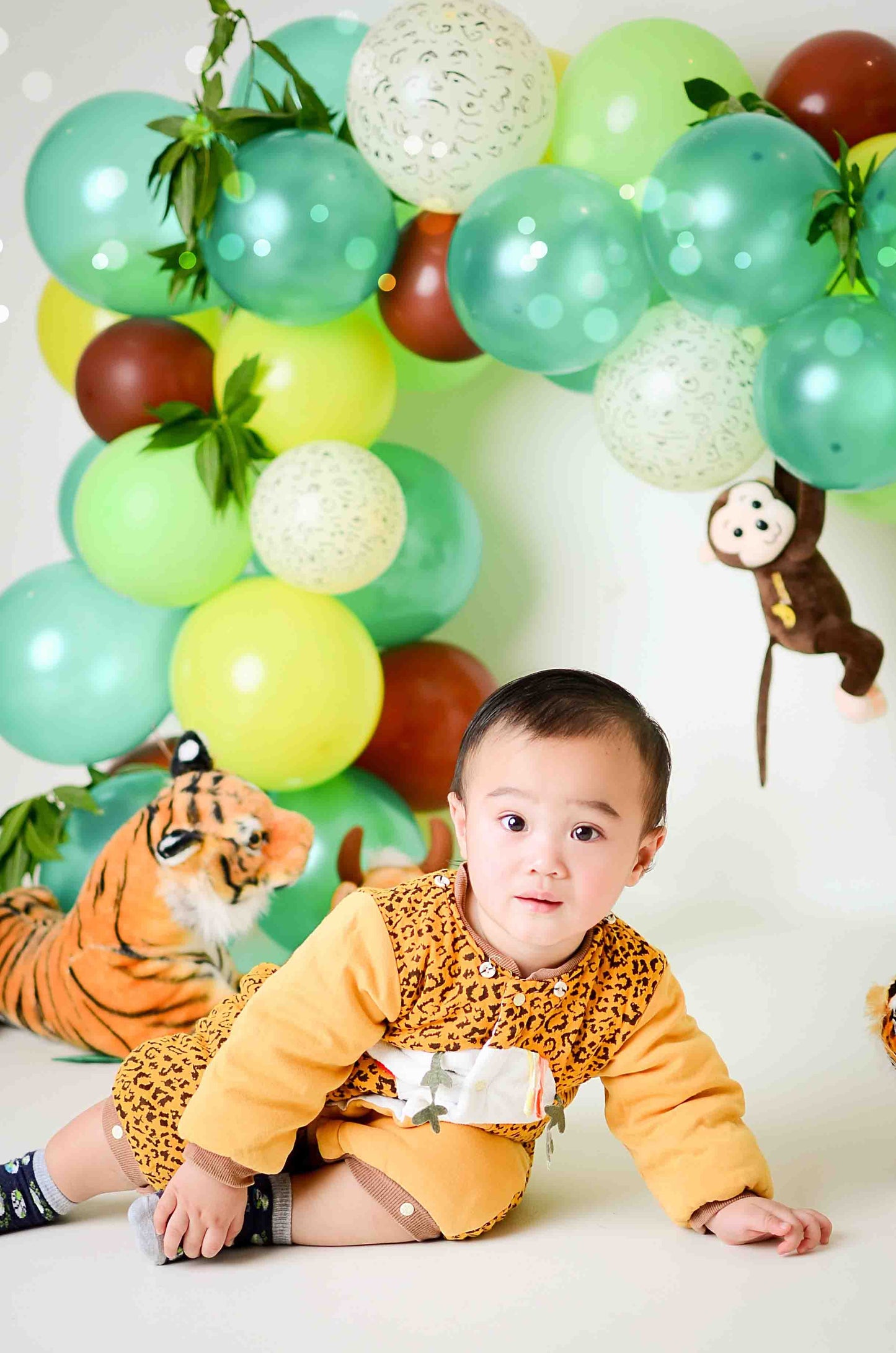 Fox Rolled Birthday Green Balloon Monkey One-year-old Vinyl Backdrop Designed By Mommy me - Foxbackdrop